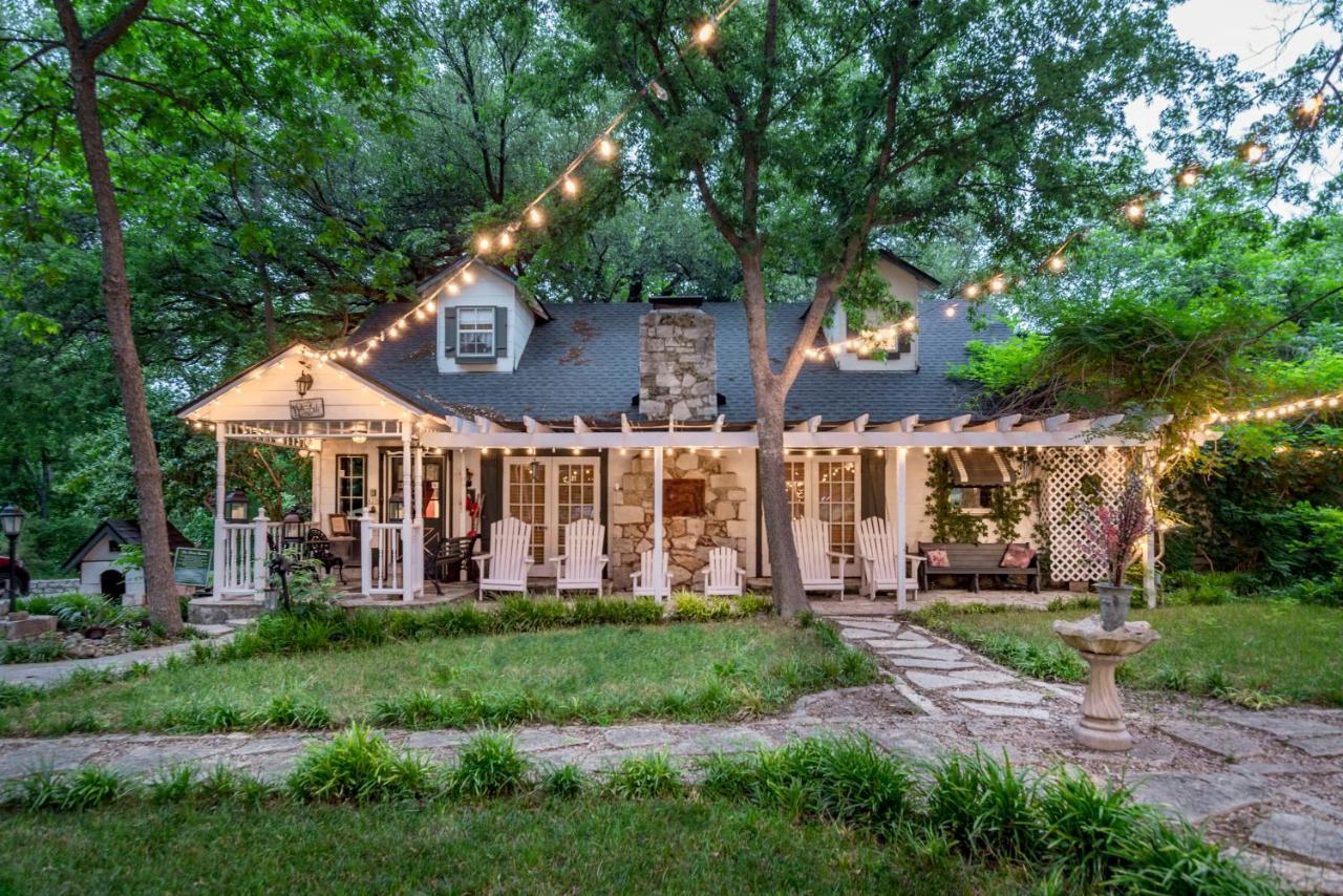 Country Woods Inn Glen Rose Eksteriør billede