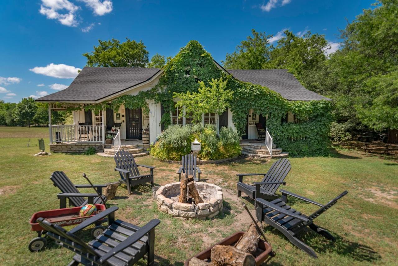 Country Woods Inn Glen Rose Eksteriør billede