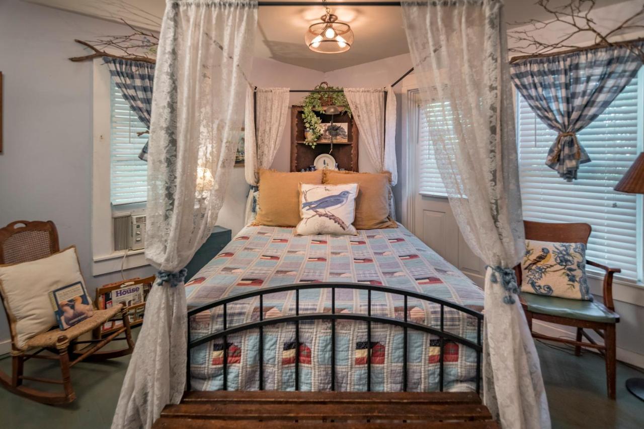Country Woods Inn Glen Rose Eksteriør billede