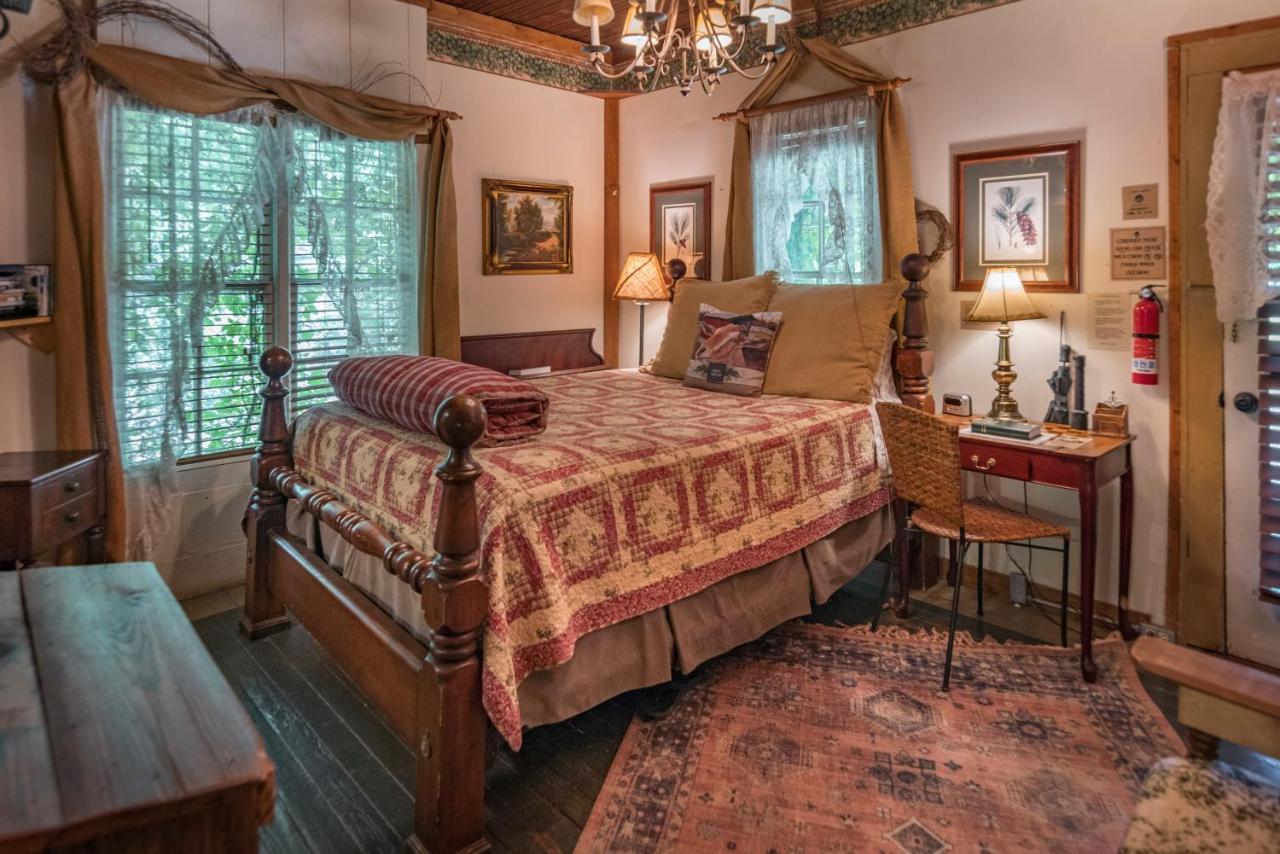 Country Woods Inn Glen Rose Eksteriør billede