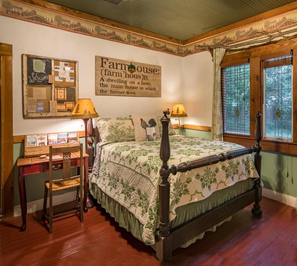 Country Woods Inn Glen Rose Eksteriør billede