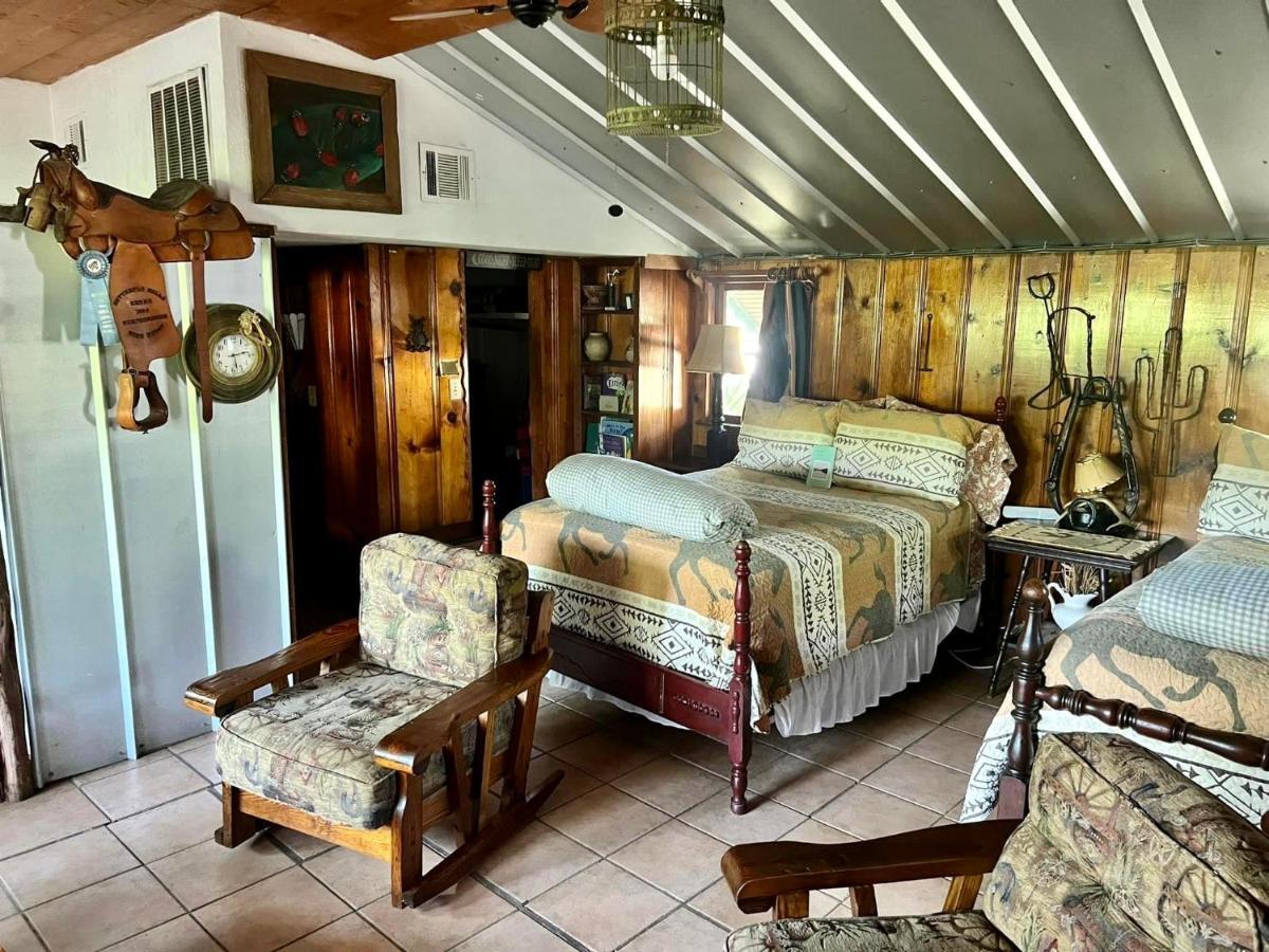 Country Woods Inn Glen Rose Eksteriør billede