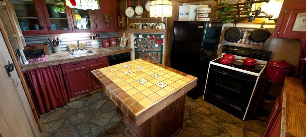 Country Woods Inn Glen Rose Eksteriør billede